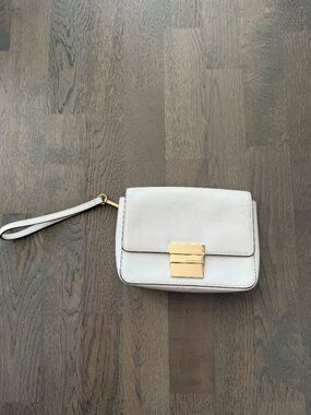 Michael Kors White Leather Wristlet Clutch Gold Lock Purse Small Hand Purse